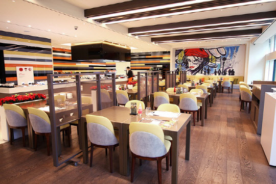 '업 스케일 라이프스타일 비즈니스호텔'을 표방하는 이비스 스타일 앰배서더 서울 명동·강남이 오는 11월 1일부터 12월 31일까지 신선한 식재료 본연의 맛을 살린 북유럽 요리를 맛볼 수 있는 '윈터 레시피' 프로모션을 선보인다. 이비스 스타일 앱배서더 서울 명동 강남 제공